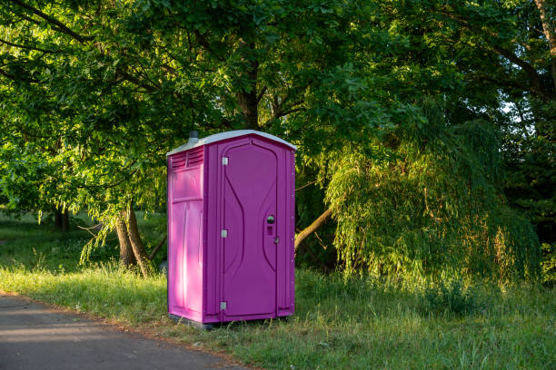 Best Best portable toilet rental  in Hartford, MI